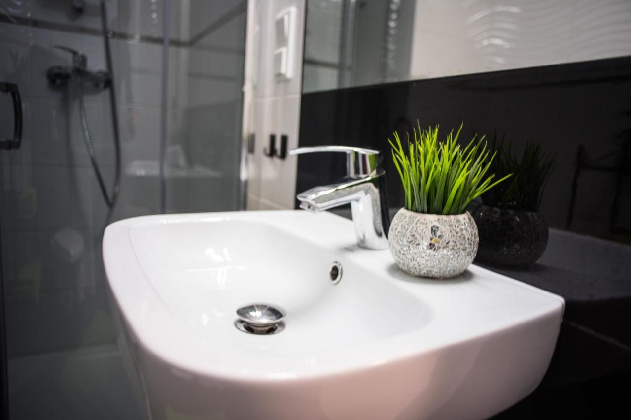 Ferienwohnung Przy Mocaku Krakau Exterior foto